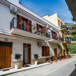 Annina's Castellammare del Golfo